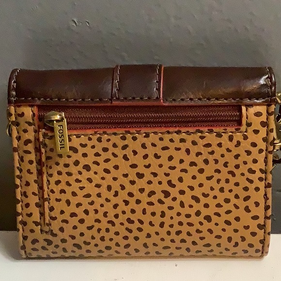 Fossil leopard small clutch. - Picture 3 of 4